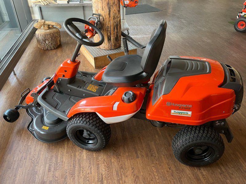 Husqvarna Rider R 214 TC