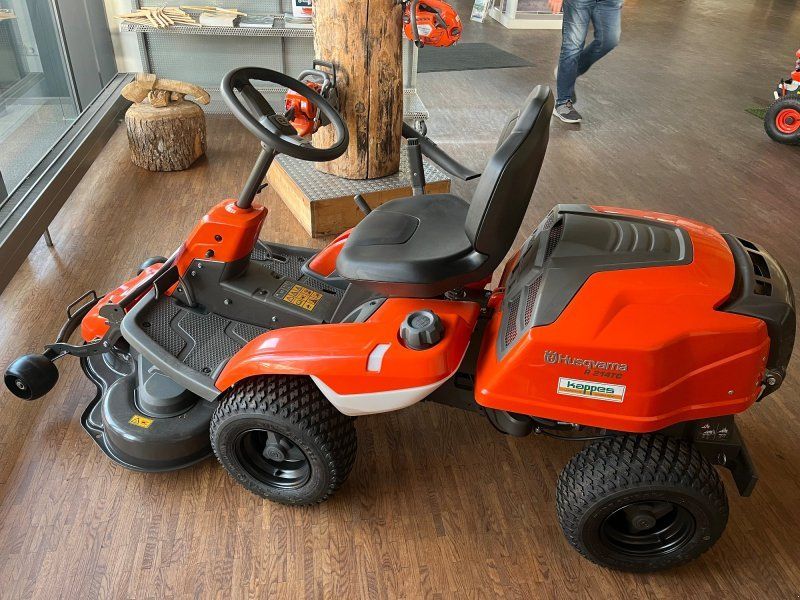 Husqvarna Rider R 214 TC