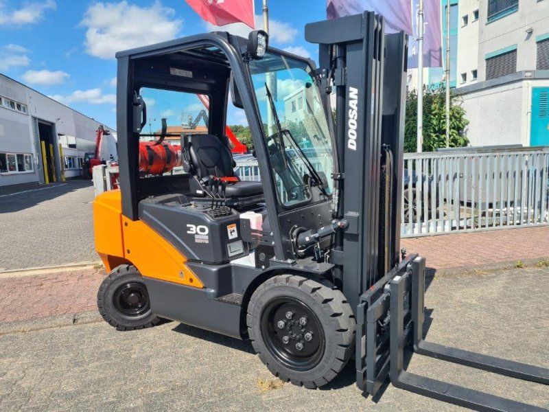 Doosan G30P-7