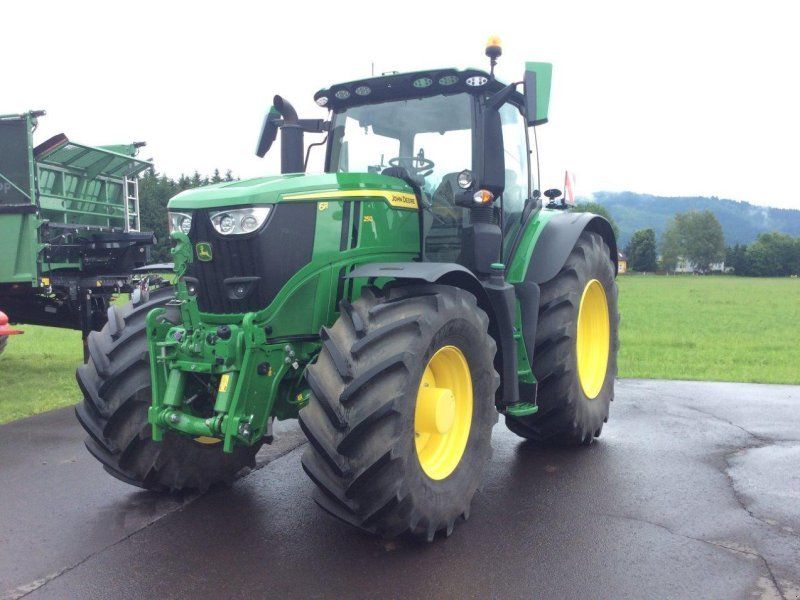 John Deere 6 R 250