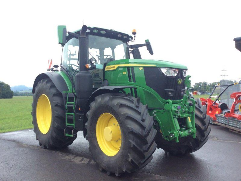 John Deere 6 R 250
