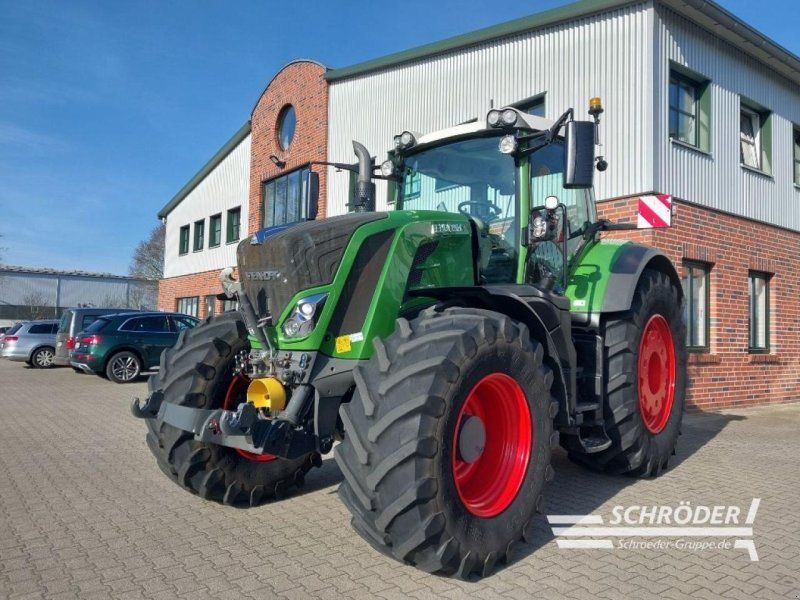 Fendt 824 VARIO S4 PROFI PLUS