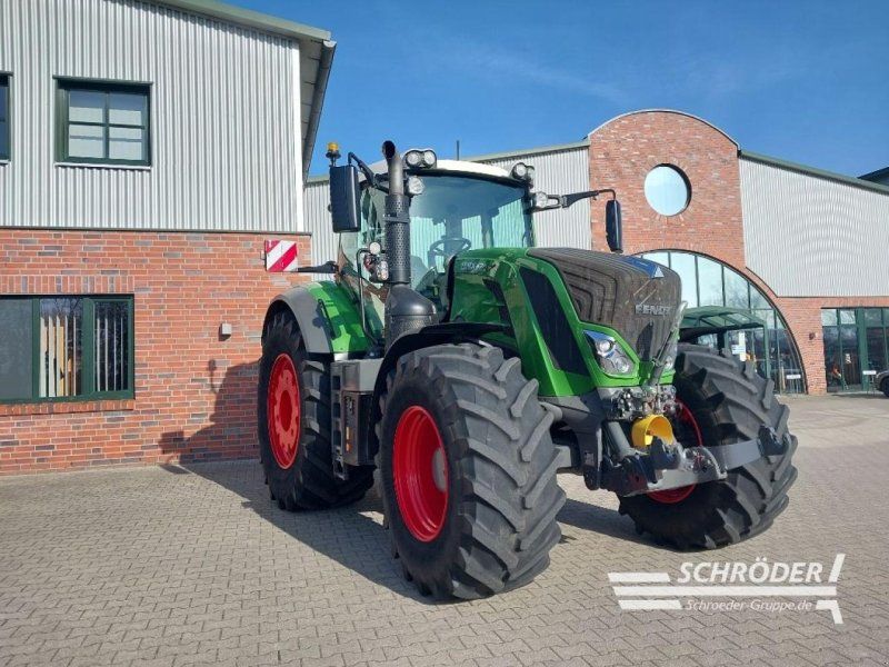 Fendt 824 VARIO S4 PROFI PLUS
