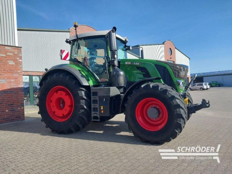 Fendt 824 VARIO S4 PROFI PLUS
