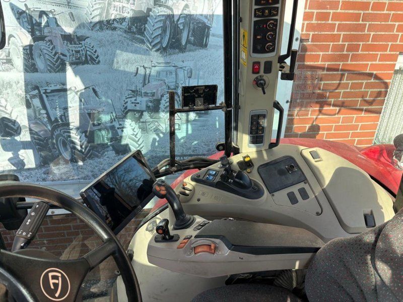 Massey Ferguson 6714 S