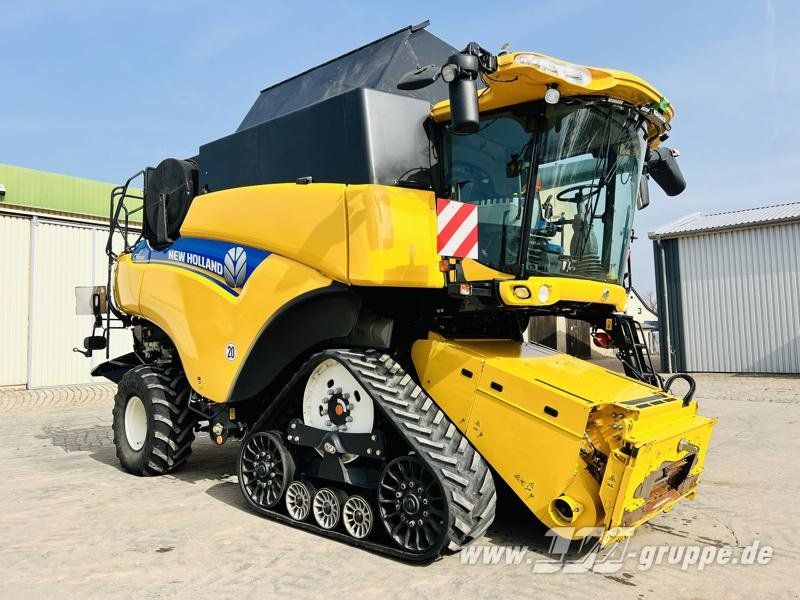 New Holland CR8080