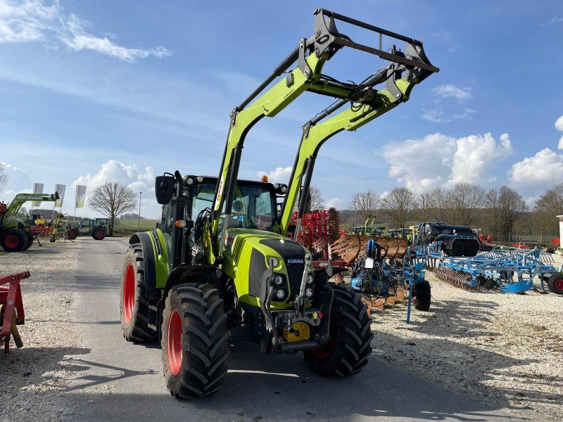 Claas Arion 420