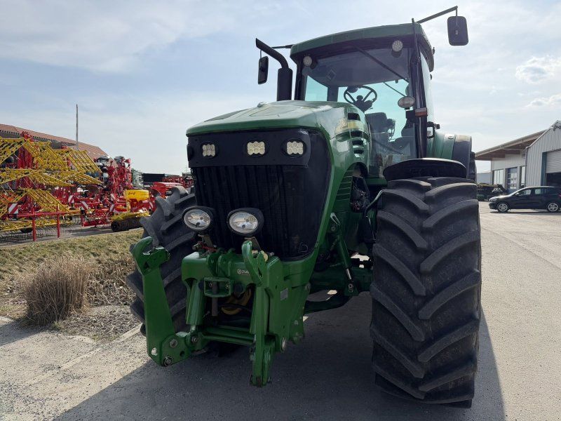 John Deere 7820