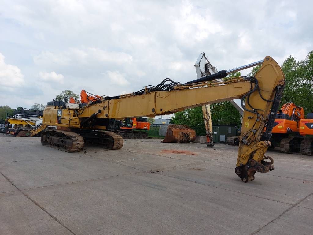 CAT 352FLXE MHD (17m demolition)