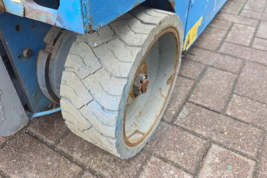 Genie GS1932 Electric, Working Height 7.8 m, 227kg Capac