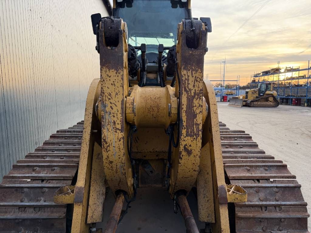 CAT 973D