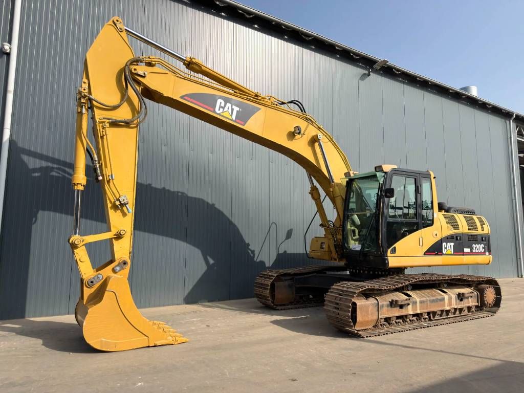 CAT 320C L