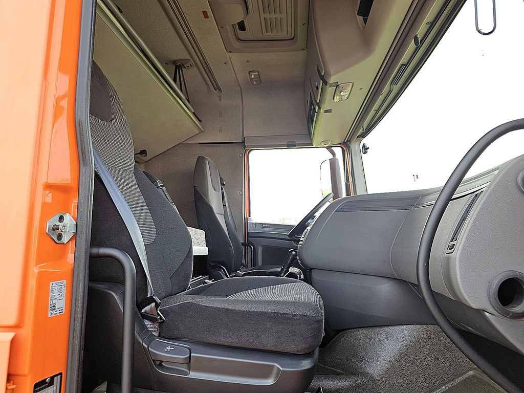 DAF XF 440 6x2 ftp manual