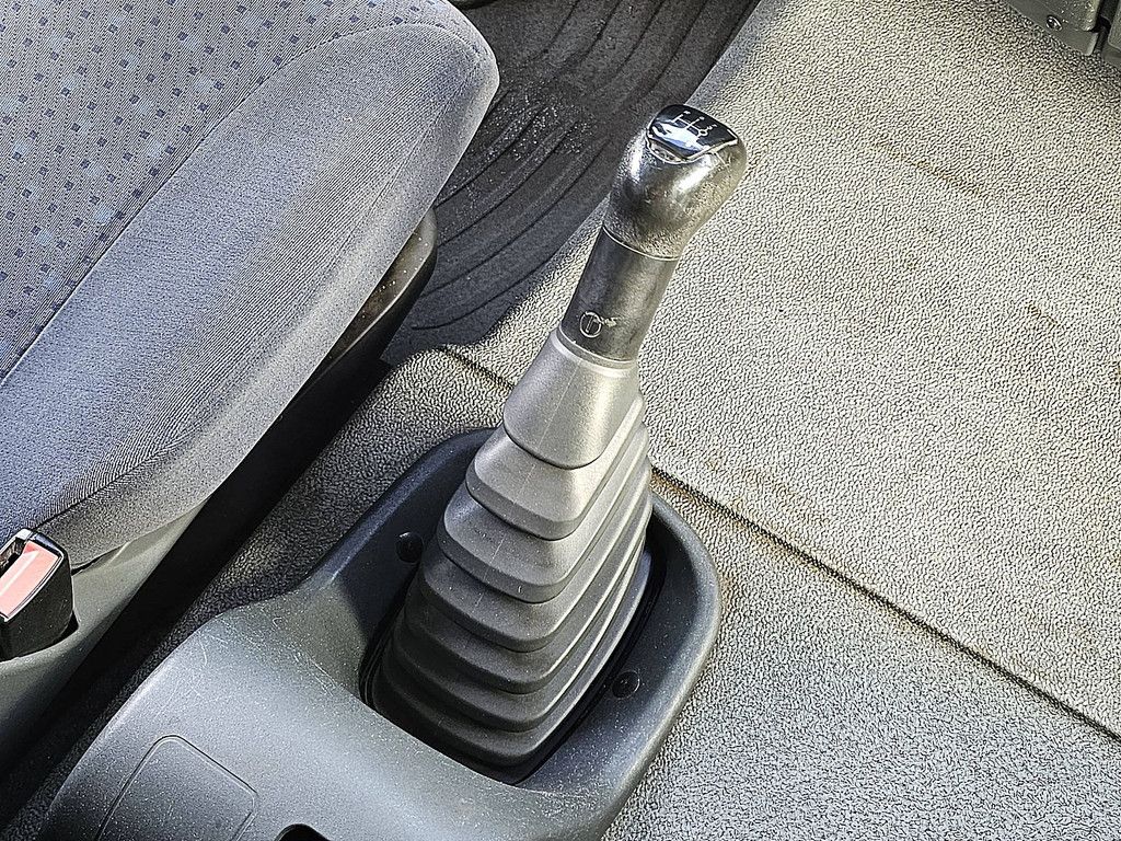 M.A.N. 12.240 TGL lx 6 cilinder manual