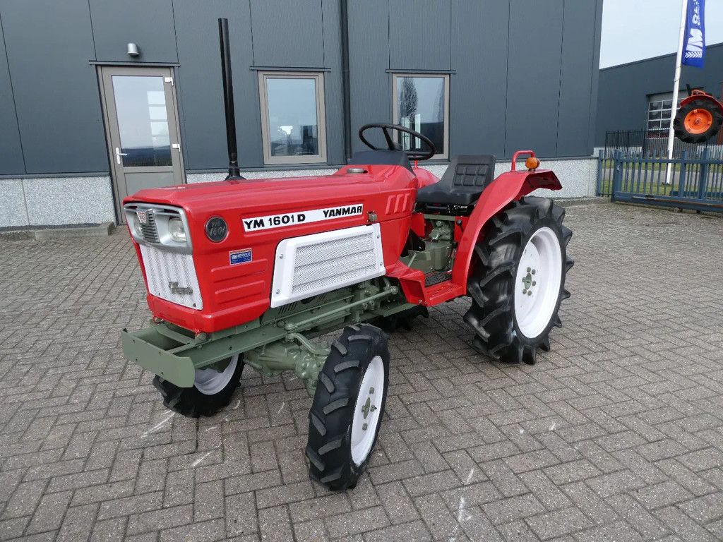 Yanmar YM1601D 4wd / 1494 Draaiuren / Miditrekker