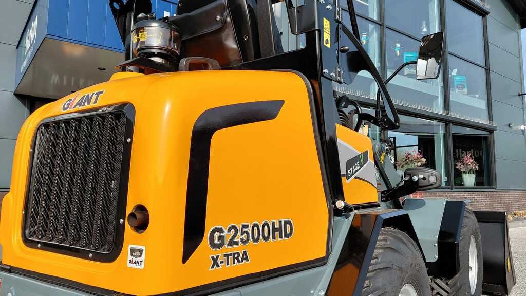 Giant G2500HD Xtra