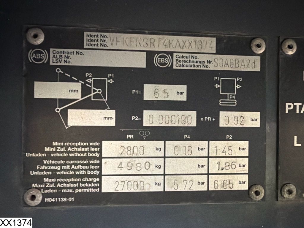 Fruehauf Tautliner Elevator