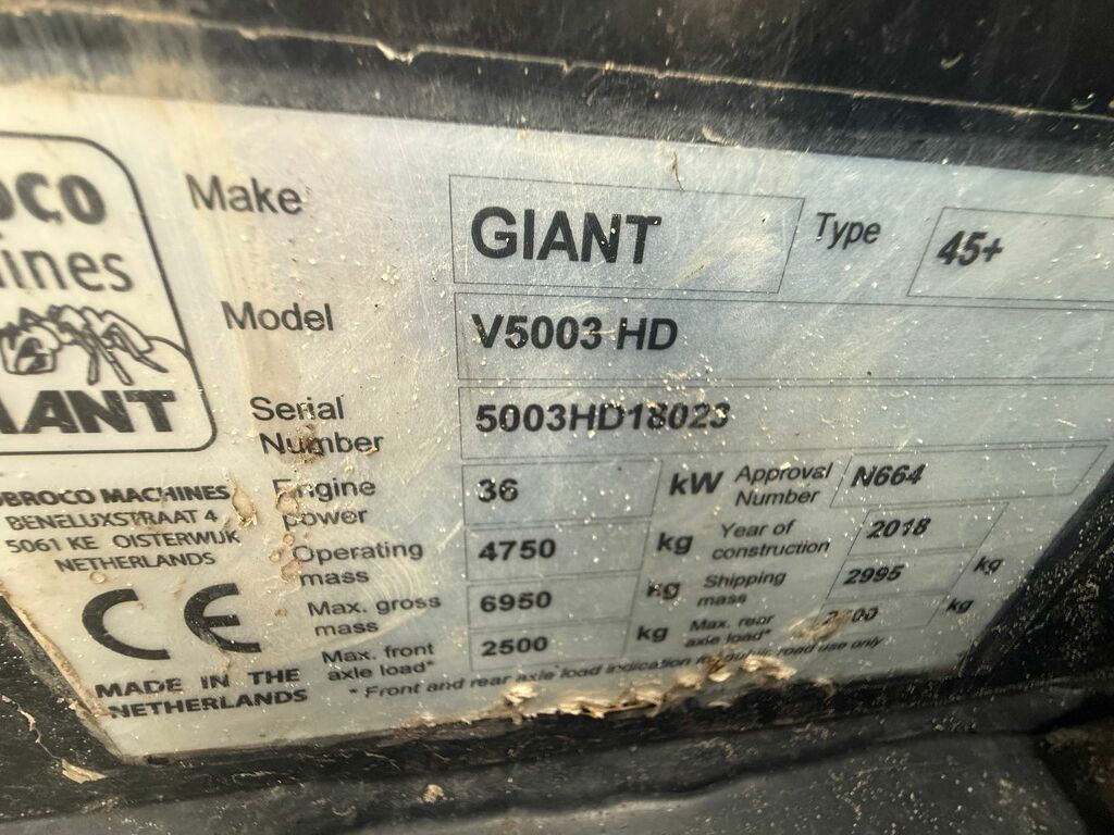 Giant V5003HD