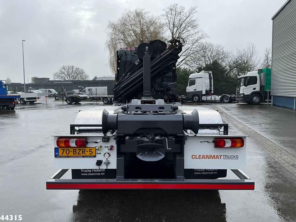 Volvo FMX 540 8x4 Euro 6 Hiab 28 Tonmeter laadkraan