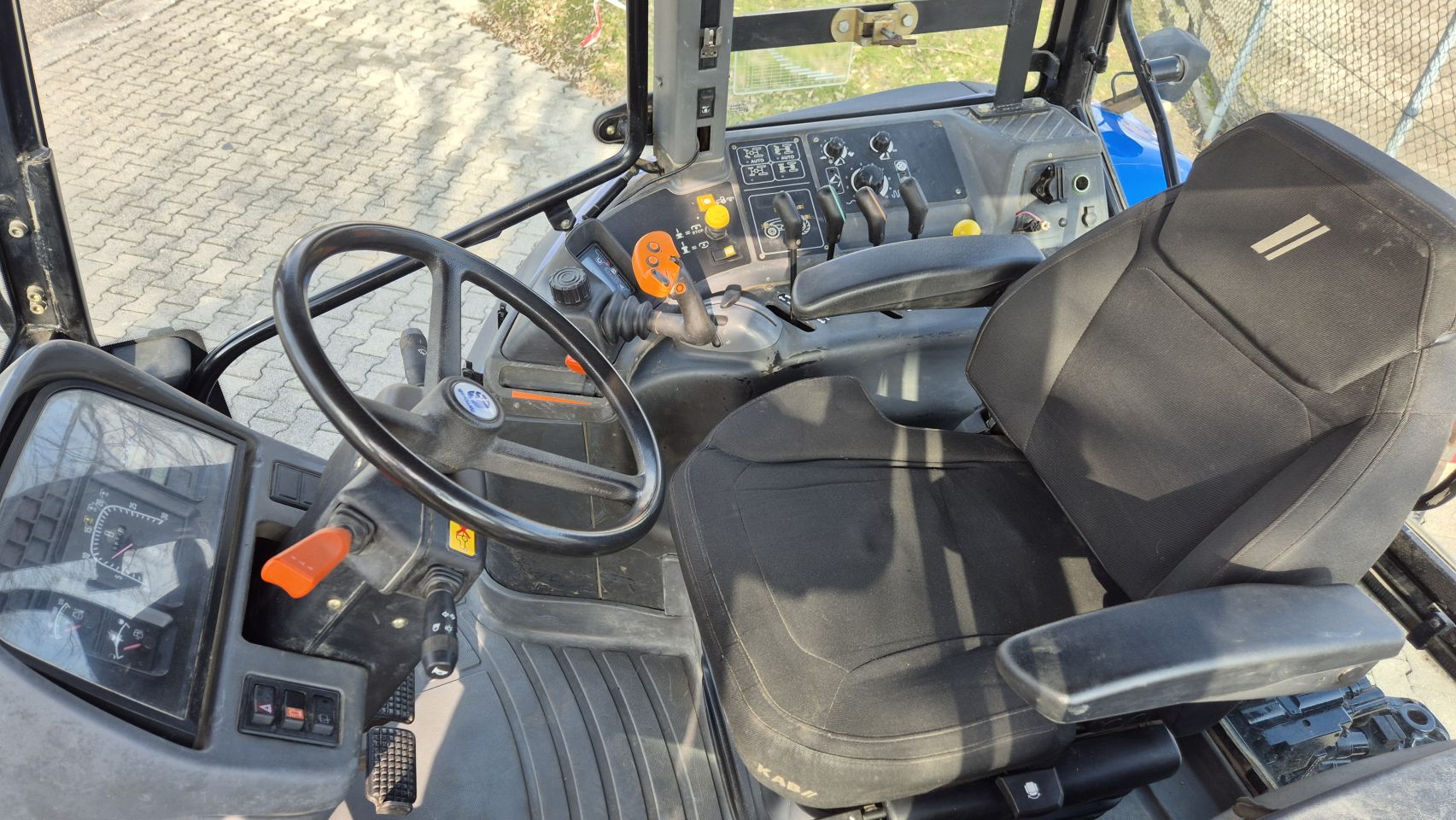 New Holland TM120 RC met 6615 uur!!