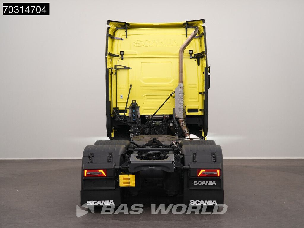 Scania S590 6X4 Full-Air Retarder 2xTanks Big-Axle Standklima Leder Navi