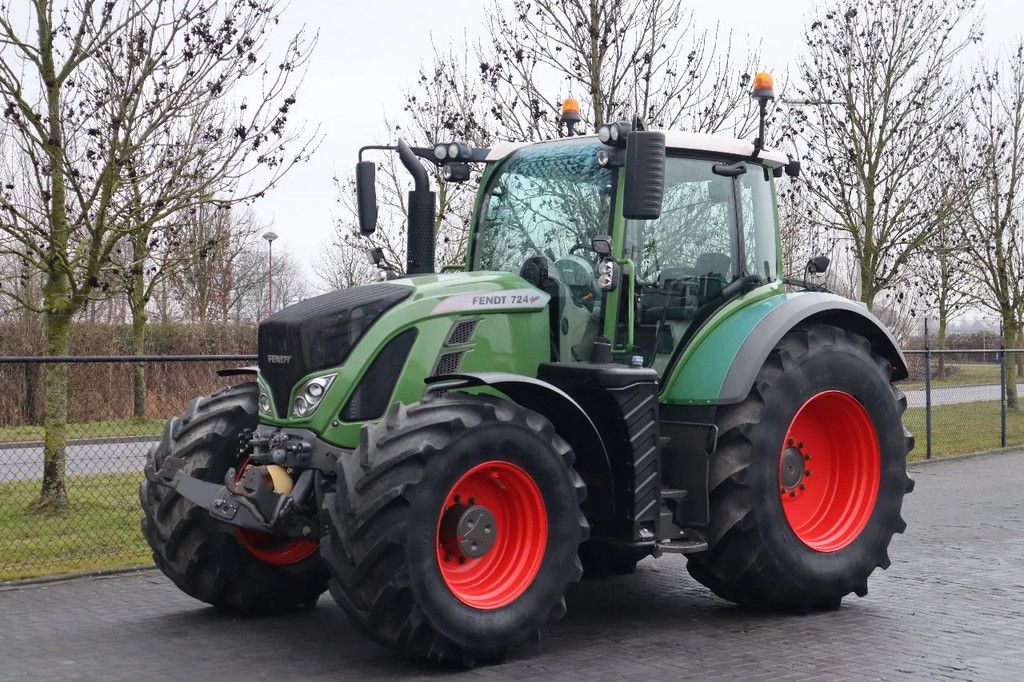 Fendt 724 VARIO PROFI S4 | FRONT PTO | 50 KM/H | ZULASSUNG