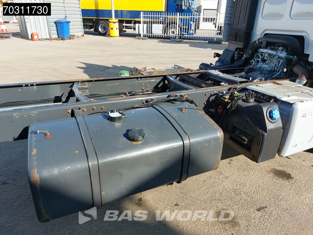 Volvo FL FL 280 4X2 16 tons chassis Day cab Airco Automatic Euro 6