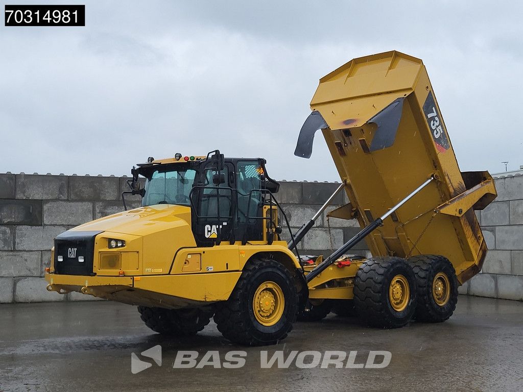 Caterpillar 735