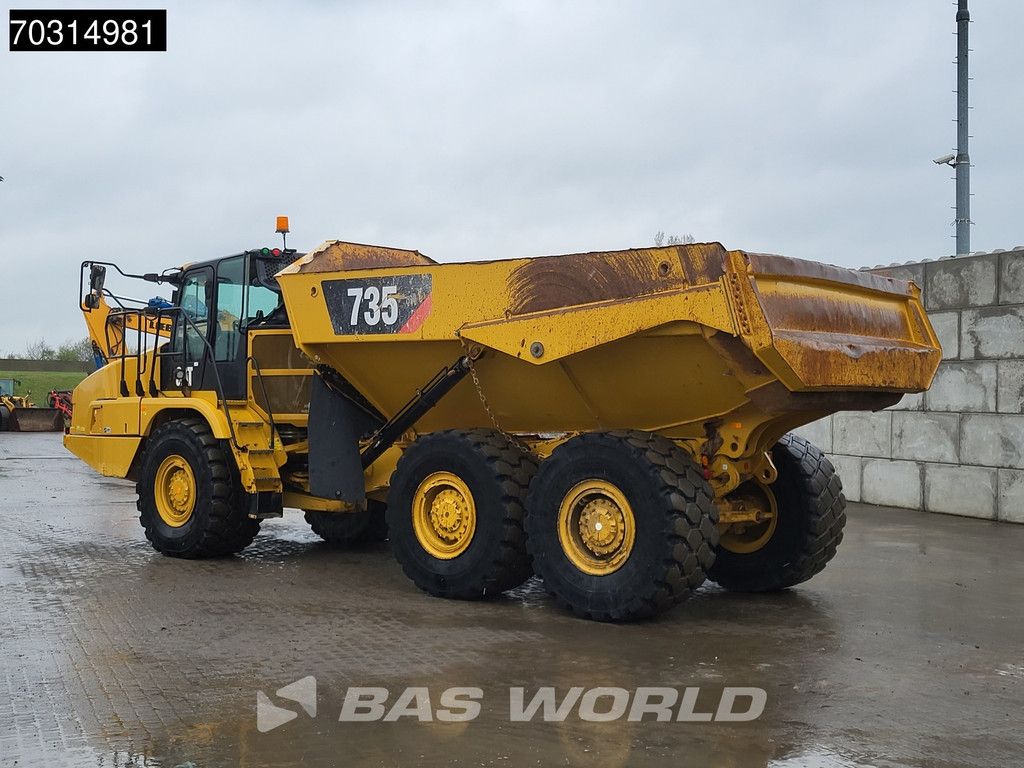Caterpillar 735