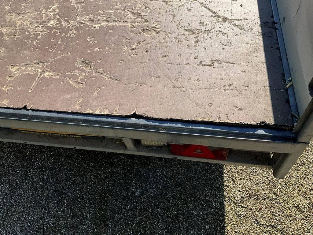 Hulco Pritschenanhänger 2365 kg 2018