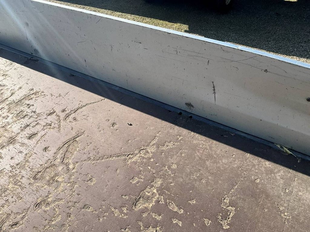 Hulco Pritschenanhänger 2365 kg 2018