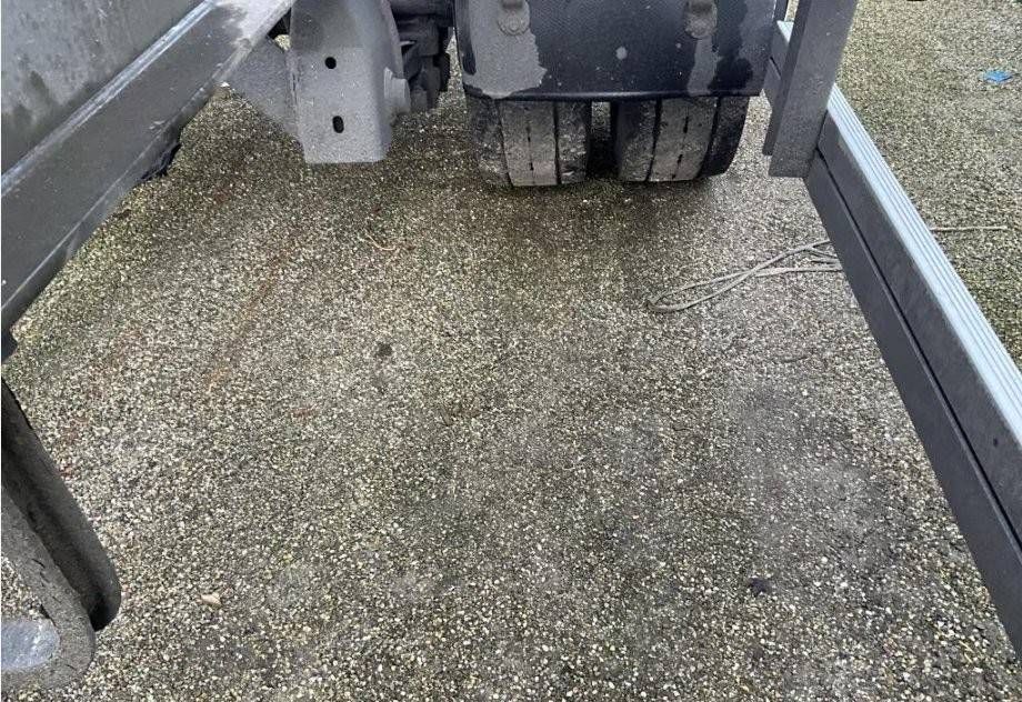 Container-LKW Draco 2007 735x240 cm