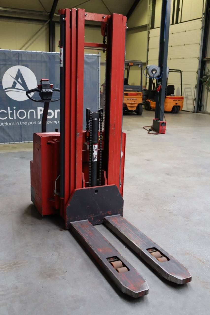 Stacker Atlet CSHI 160 Electric 1600kg 4.7m 2003
