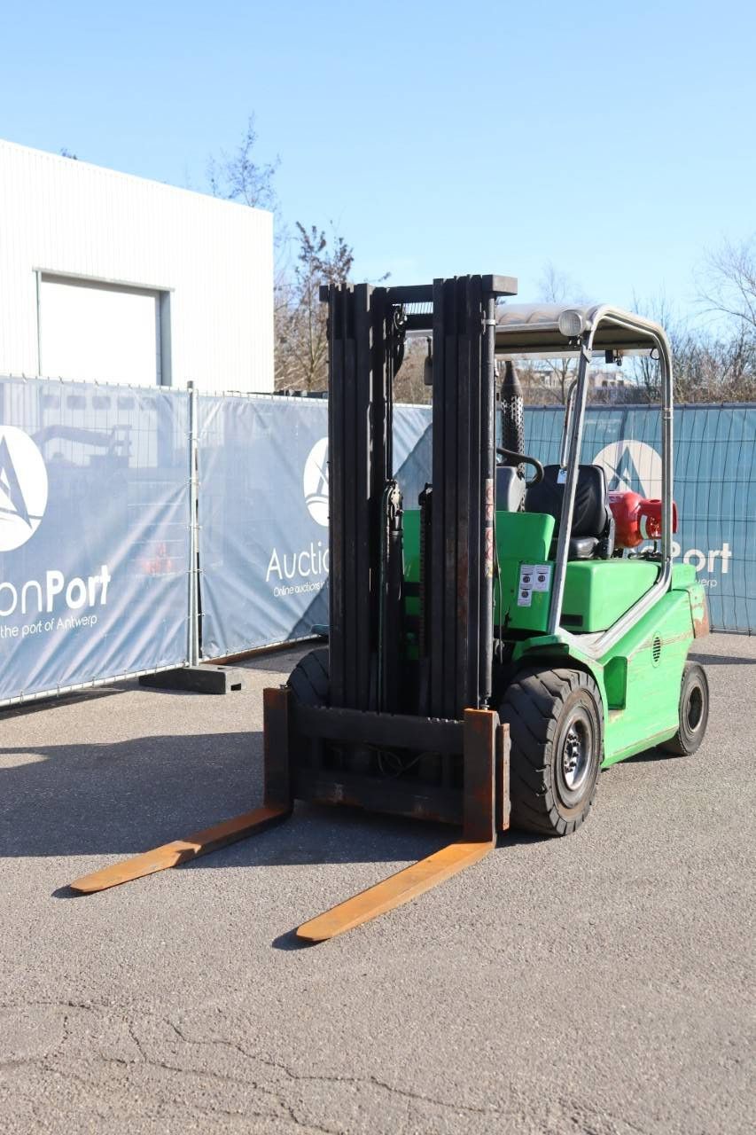 Gabelstapler CESAB R8-137 LPG 2500kg 4,5m