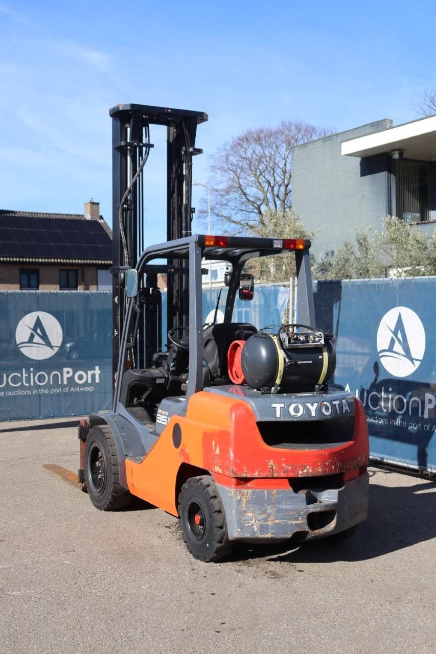 Gabelstapler Toyota 02-8FGJF35 LPG 3500kg 6,5m 2011