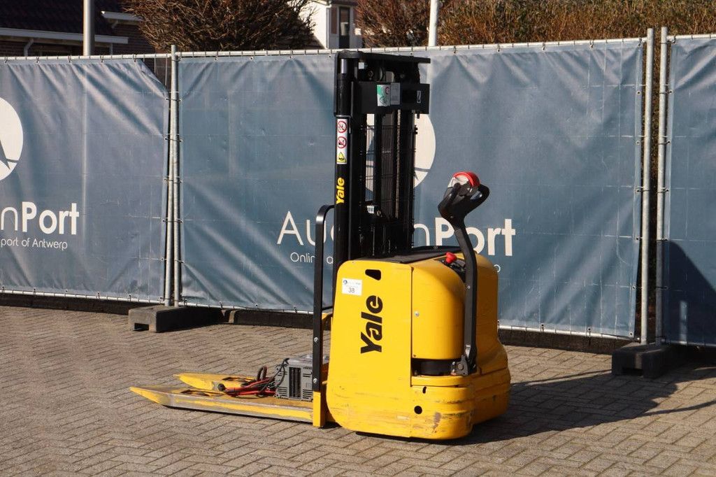 Stacker Yale MS12 AC Electric 1200kg 2013