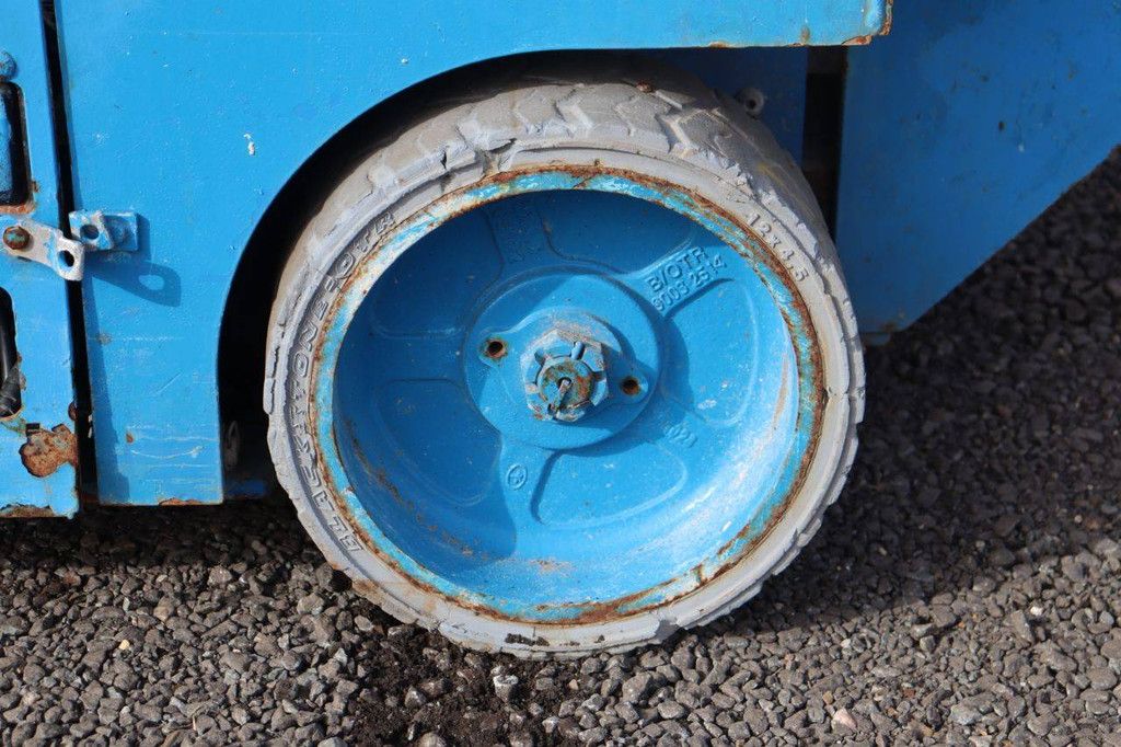 Scissor lift Genie GS-1932 Electric 7.85m 2014