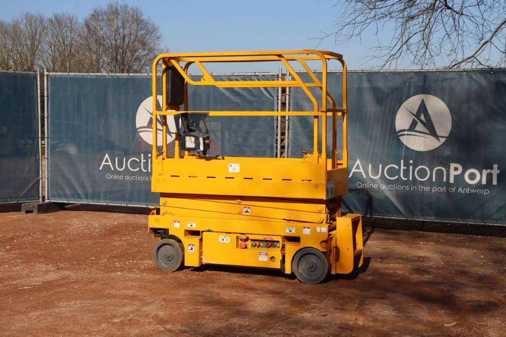 Scherenhebebühne Haulotte Optimum 8 Elektro 8m 2014