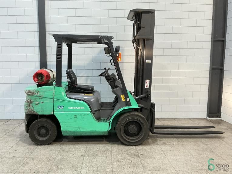 Forklifts LPG Mitsubishi FG30N 2008 Triplex