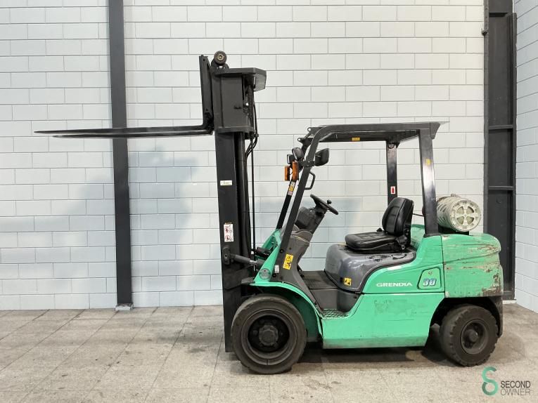 Forklifts LPG Mitsubishi FG30N 2008 Triplex