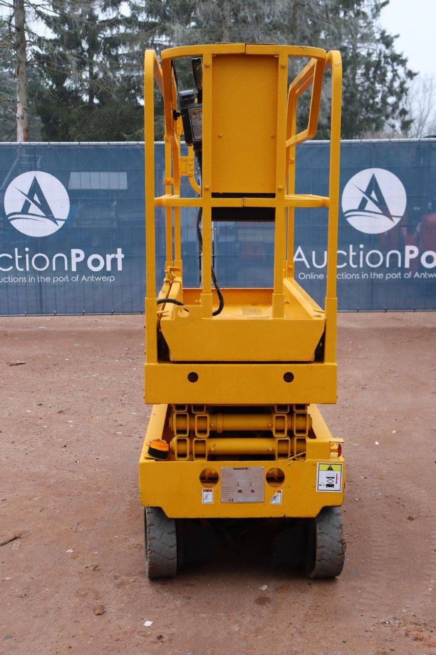 Scissor lift Haulotte OPTILUM 8 Electric 8m 2014