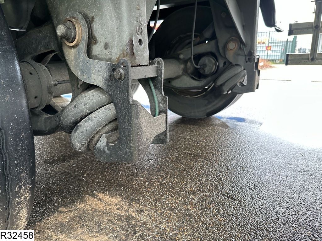 Lamberet Koel vries Carrier Vector 1550, Dhollandia, Lift axle