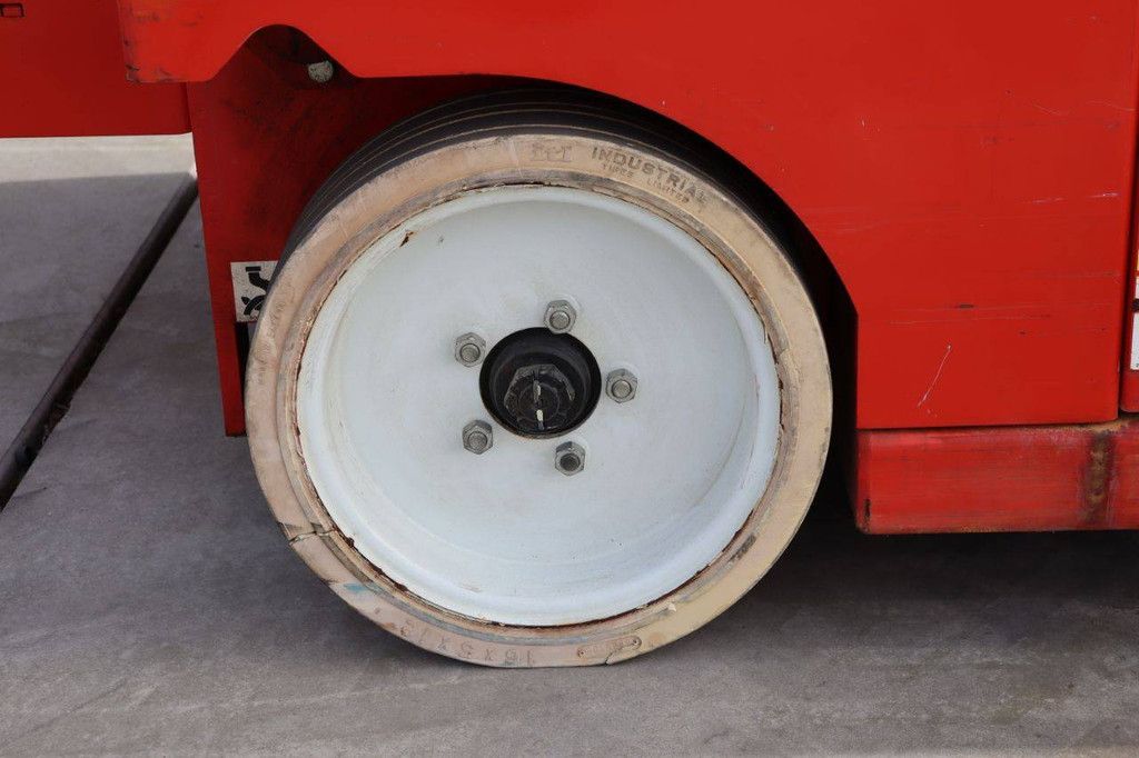 Manitou Maniaccess 100 ELX Elektrische Scherenbühne 10 m