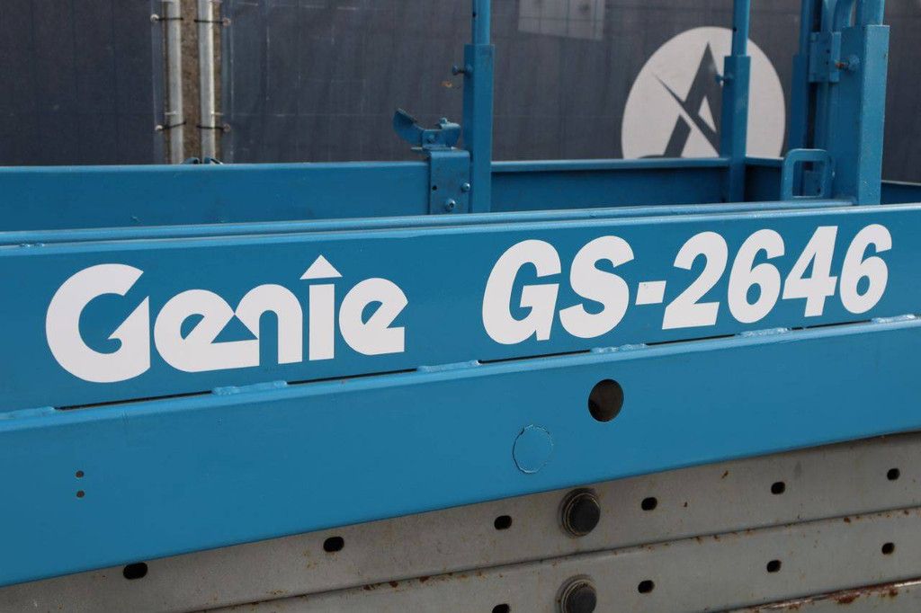 Scissor lift Genie GS-2646 Electric 9.92m 1999