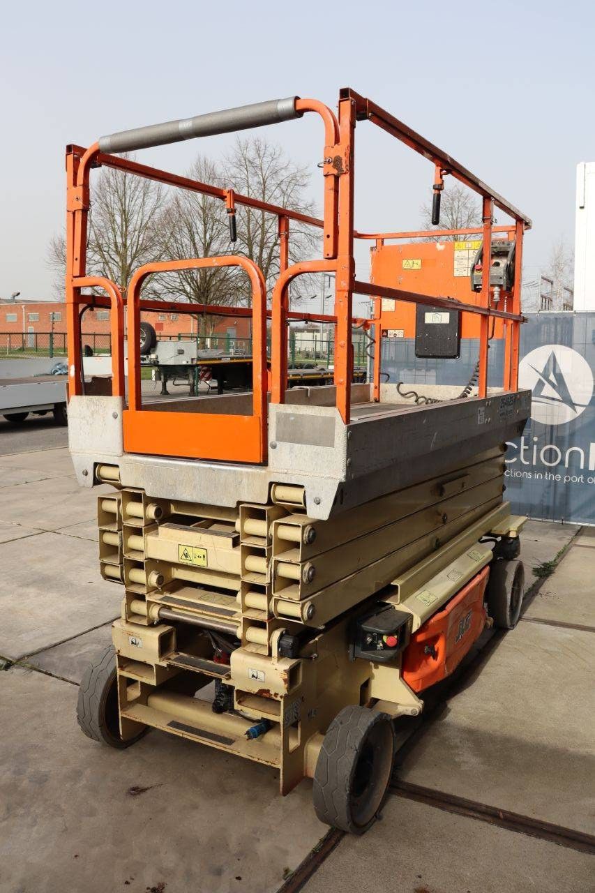 JLG 2646ES Electric Scissor Lift 9.92m