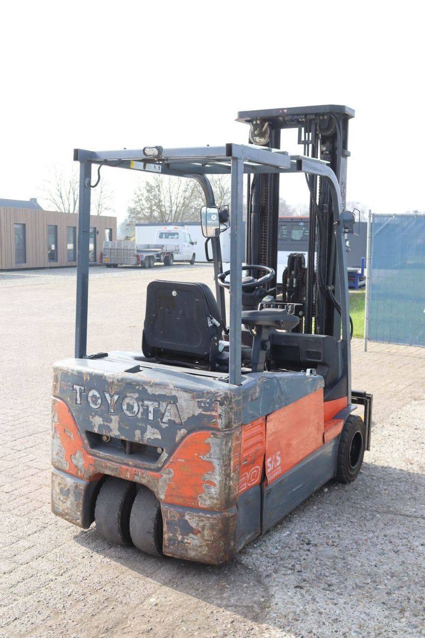Forklift Toyota 7FBEF20 Electric 2000kg 5.5m 2003