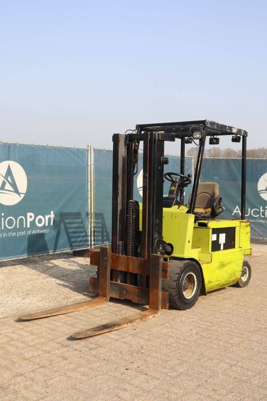 Gabelstapler Clark 30S Elektro 3000 kg 4,27 m 1997