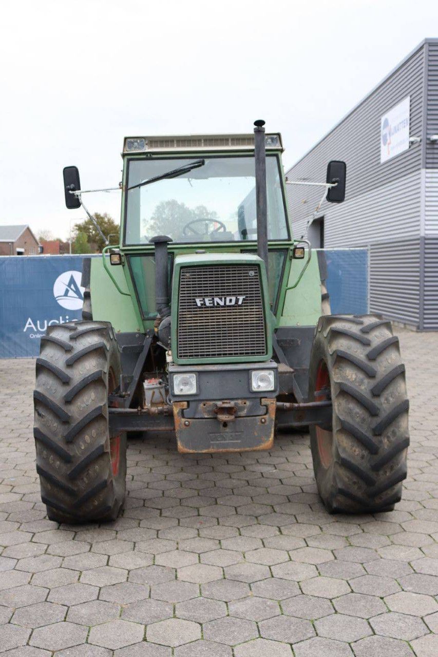 Tractor Fendt Favorit 612 LSA E Diesel 99kW 1984