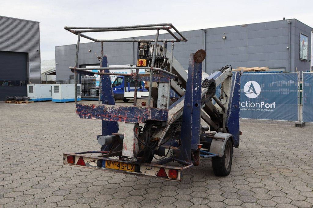 Anhängermontierte Hubarbeitsbühne Euro Access MZ 16 51 2000