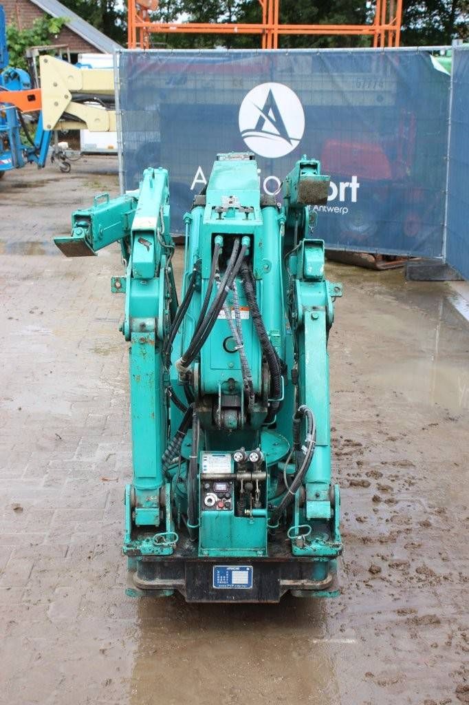 Mini crane Aichi UJ012 Petrol 1996